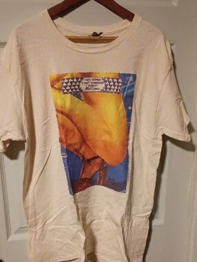 Gildan Cream Short Sleeve Tee with Yellow & Blue Graphic Panel